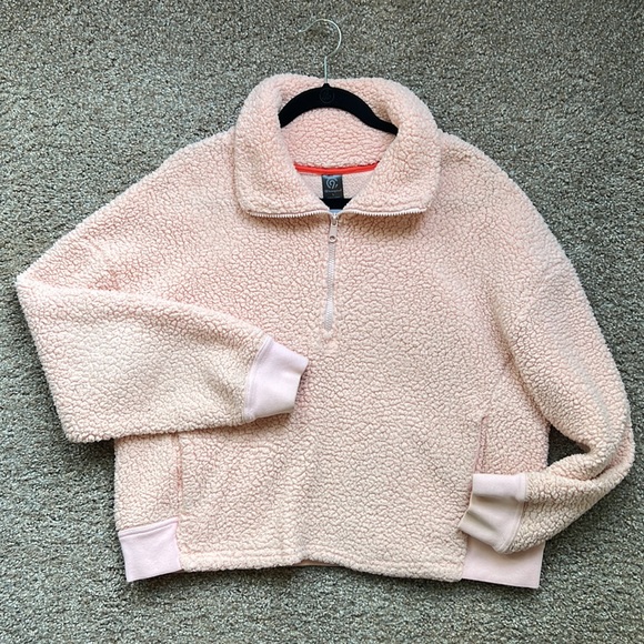 Champion fuzzy pink sweatshirt half zip - Picture 6 of 9